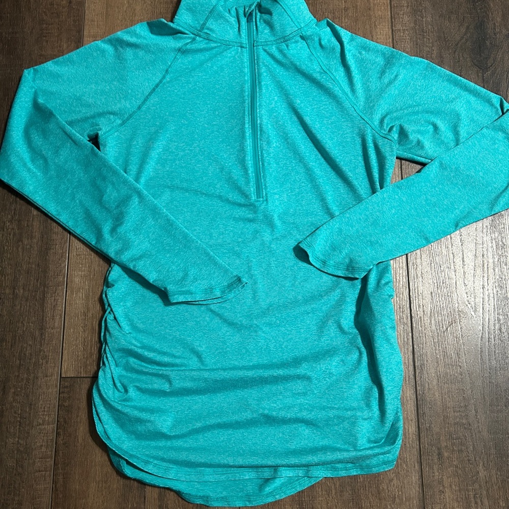 The North Face FlashDry Quarter-Zip Pullover - Women’s Medium